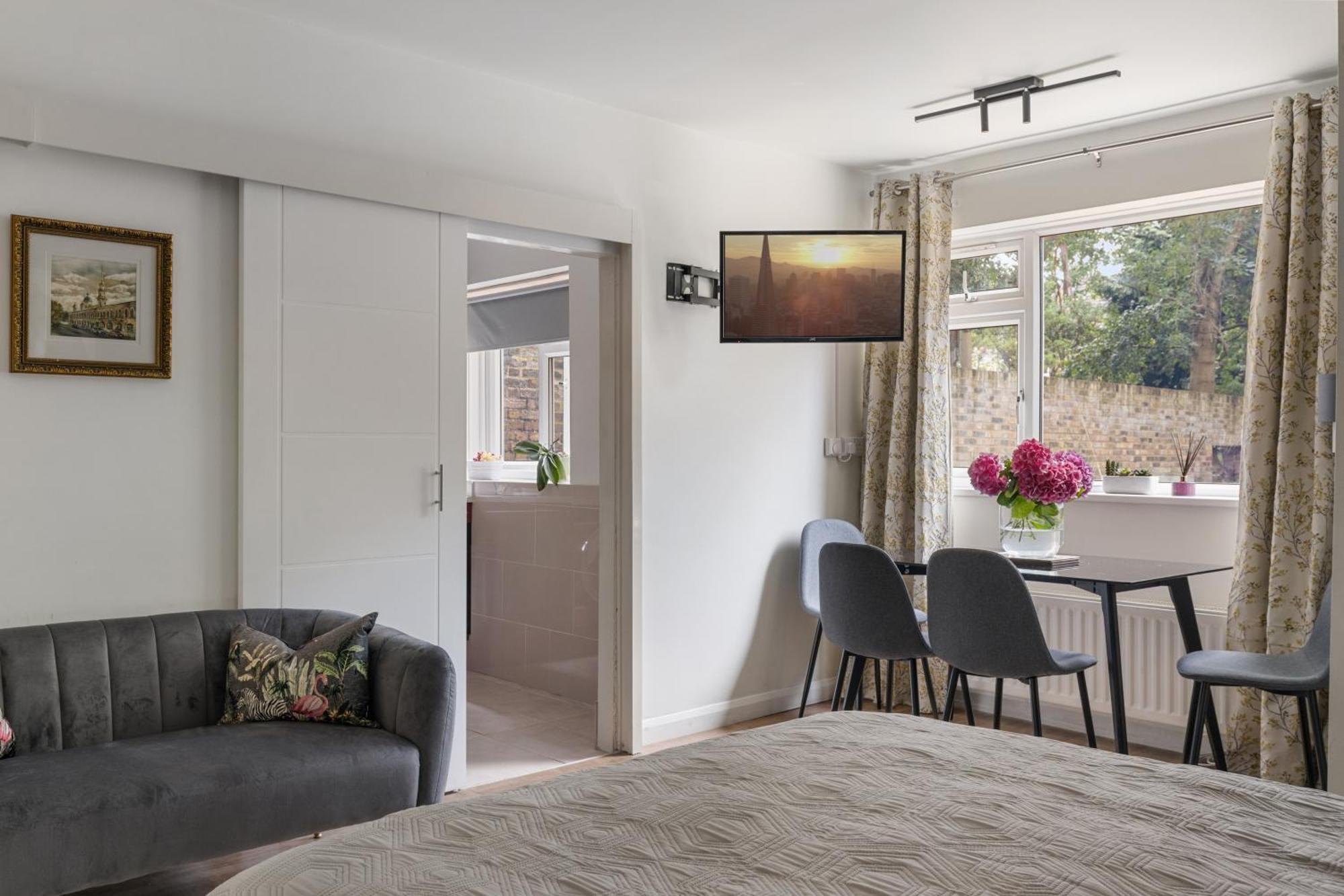 King Studio Apartment With Garden And Parking Ealing Buitenkant foto